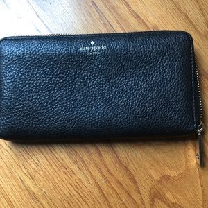 Kate spade ♠️ Large leather continental wallet